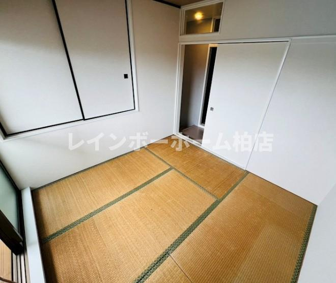 【仲介手数料：50％OFF】対象物件！の和室|明るい和室です