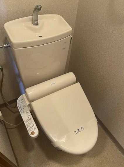 左・聖護院パークホームズのトイレ