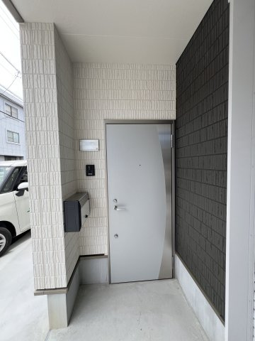 アクシス・コートの玄関