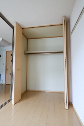 コーポクリスタルの収納|3帖洋室収納