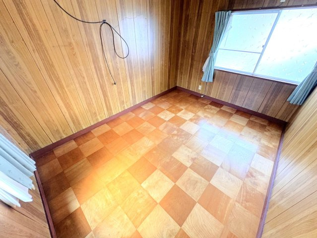 安芸郡熊野町出来庭９丁目の一戸建ての内装