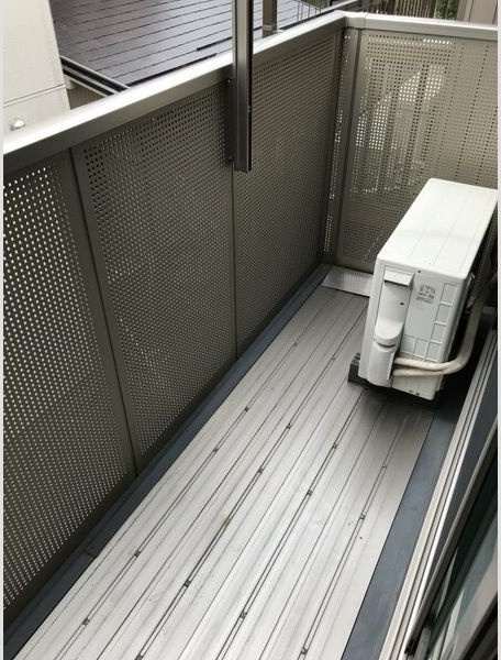 グレーシア中郷Aのバルコニー