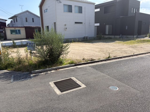 米子市上福原2丁目　売土地の前面道路含む現地写真