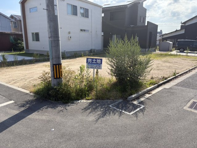 米子市上福原2丁目　売土地の前面道路含む現地写真