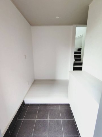 中古戸建の玄関