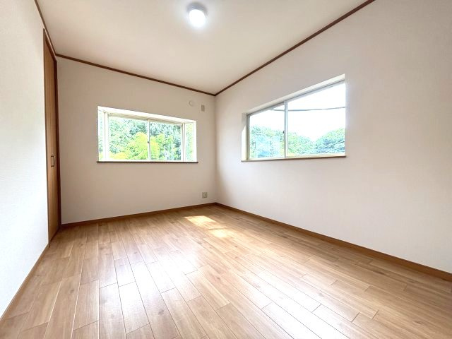 錦織南町貸家の洋室