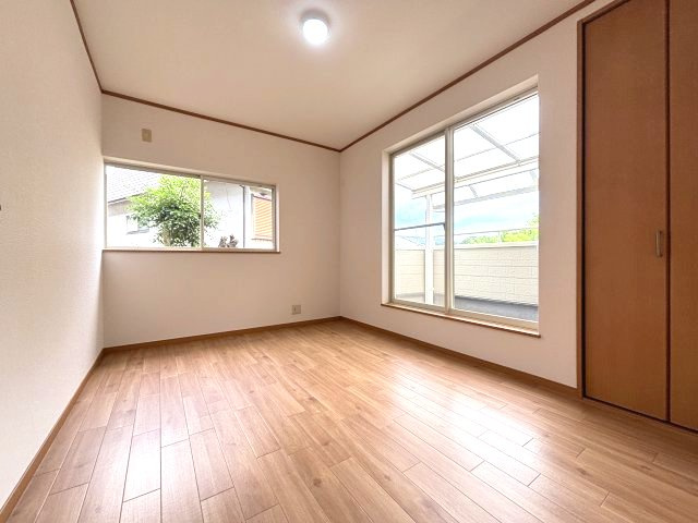 錦織南町貸家の洋室
