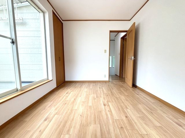 錦織南町貸家の洋室