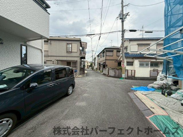 【前面道路含む現地写真】の画像