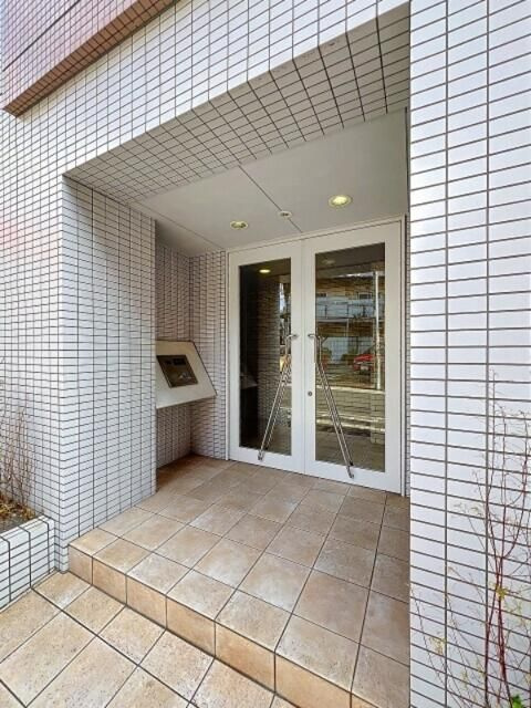 Ｍｏｎ－Ｒｅｐｏｓのエントランス