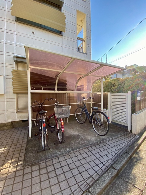 ベルレ石川台　のその他共用部分|★敷地内屋根付き駐輪場★