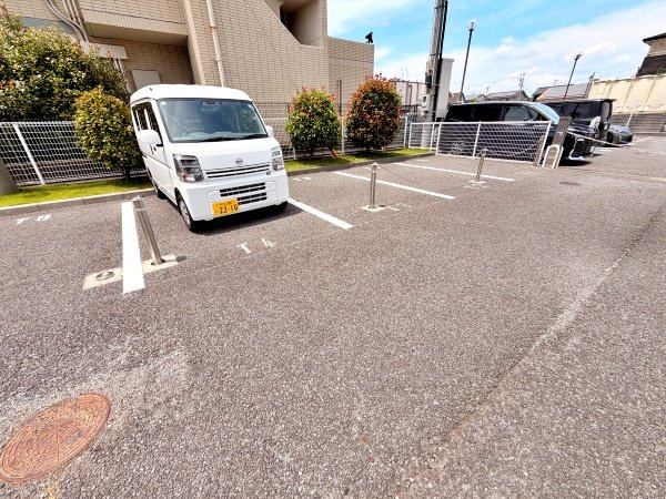アーバンシティ高丘の駐車場