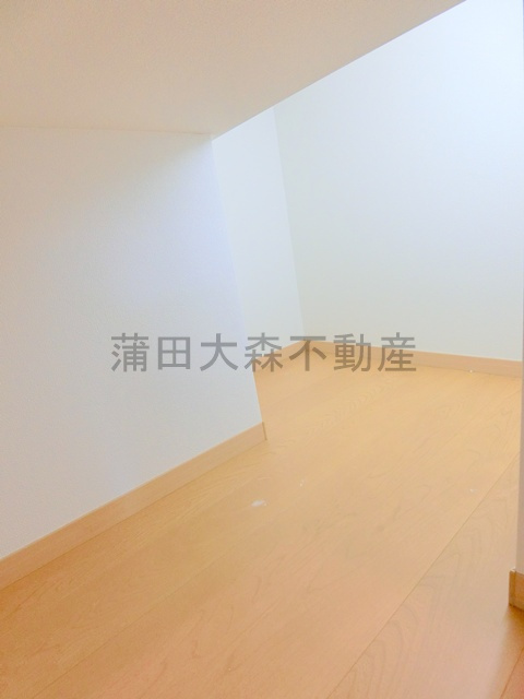 レアルタの内装|玄関シューズBOX脇に隠し収納付！