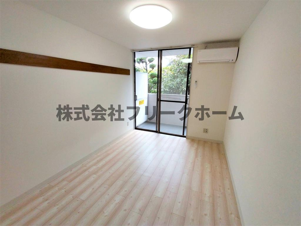 三鷹市井の頭２丁目のアパートの寝室