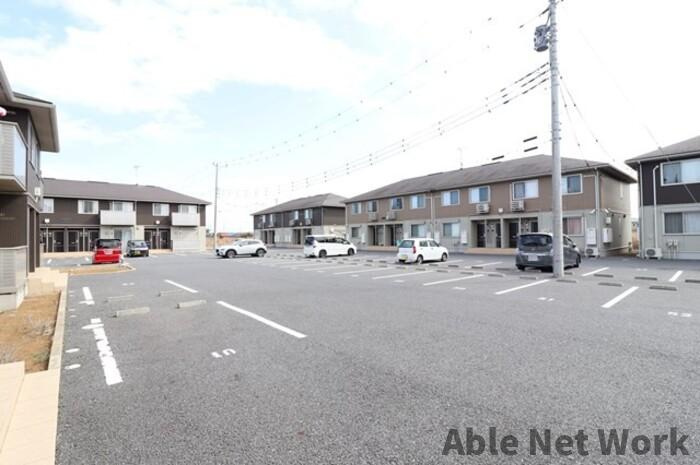 グラマードマレⅢ Aの駐車場