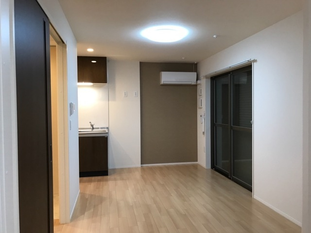 横浜市戸塚区上矢部町の賃貸マンションの居間・リビング|広々としたリビング♪