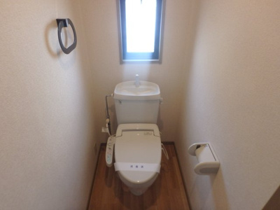 【トイレ】 | バウムライエ甲風園 | 清潔感のあるトイレです