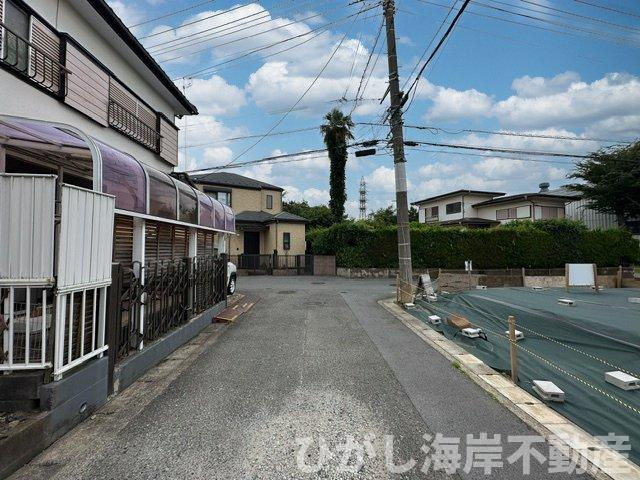 茅ケ崎市萩園　売地の前面道路含む現地写真|現地外観