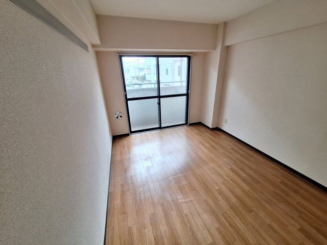三和ビルの居間・リビング