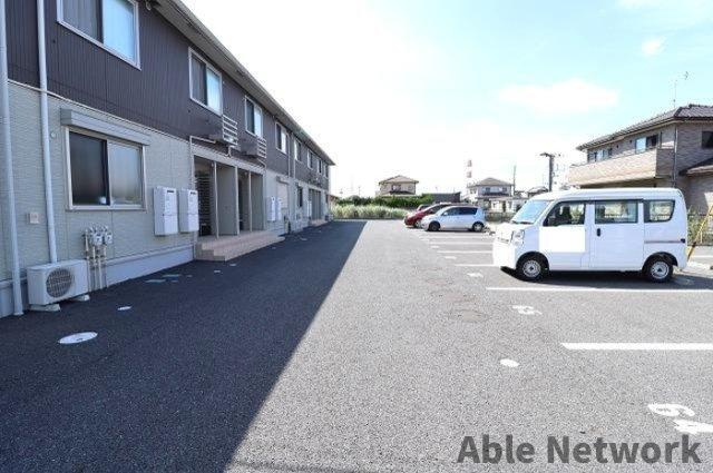 グラマードマレⅢ Cの駐車場
