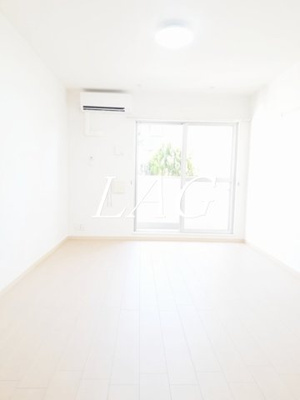 【居間・リビング】 | ビジュ桜森 | 洋室のお部屋です。