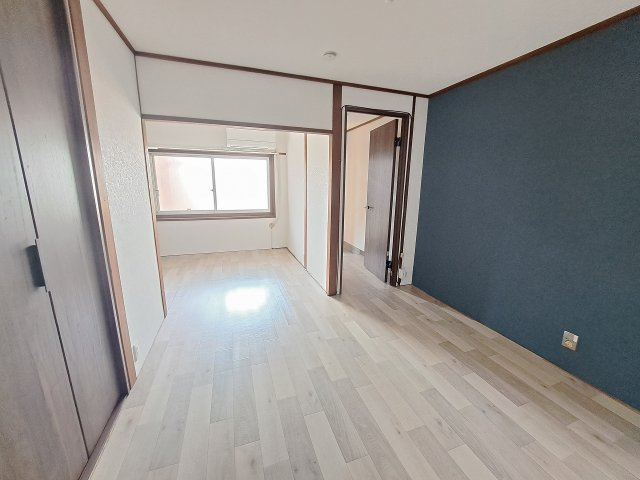 エイチ・ツーオー甲子園の居間・リビング