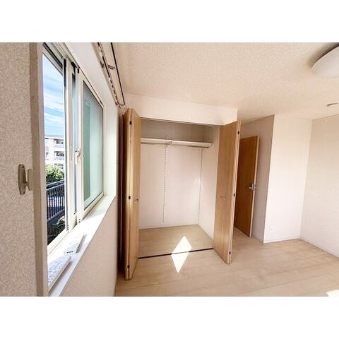 茅ヶ崎市菱沼２丁目の一戸建ての収納