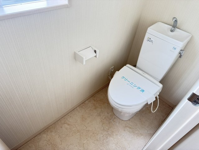 静岡市　駿河区　馬淵1丁目　中古住宅　3LDKのトイレ