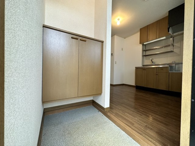 ハイツ中島の玄関