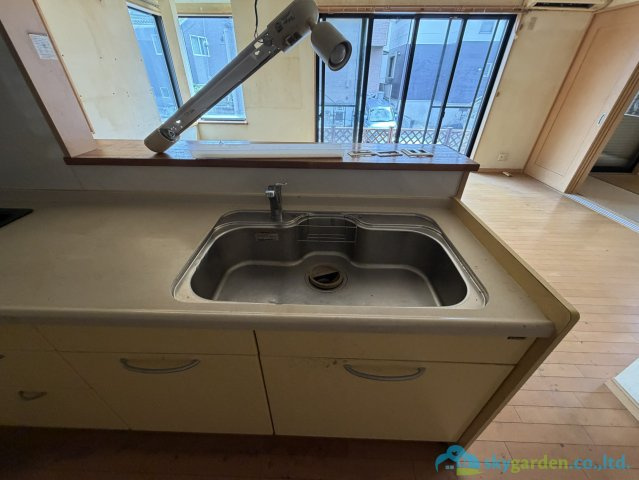 平塚市岡崎　中古戸建のキッチン