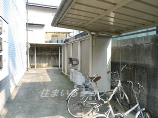エスポワール多川のその他共用部分|駐輪場・屋外物置き