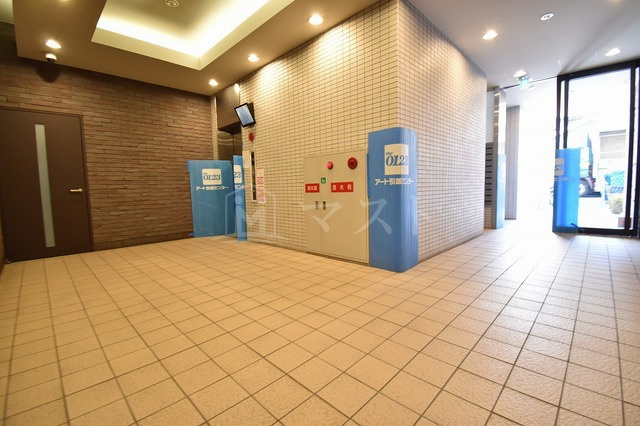 インテリジェンス御堂のロビー