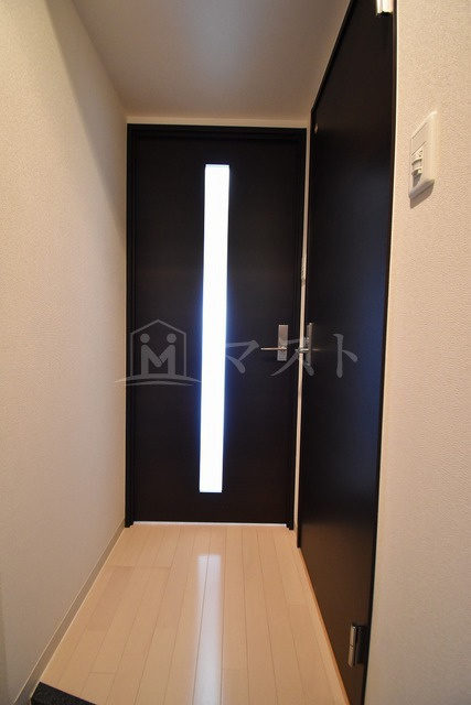 インテリジェンス御堂の玄関|他号室参考写真
