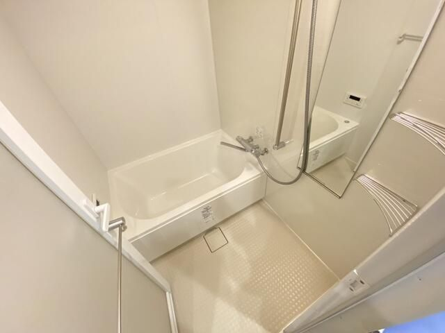 ＯＮＥ　ＲＯＯＦ　ＲＥＳＩＤＥＮＣＥ　ＴＡＭＡＣＨＩの浴室