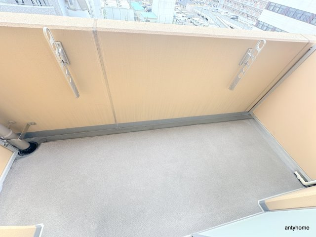 KDXレジデンス難波　仲介手数料無料のバルコニー