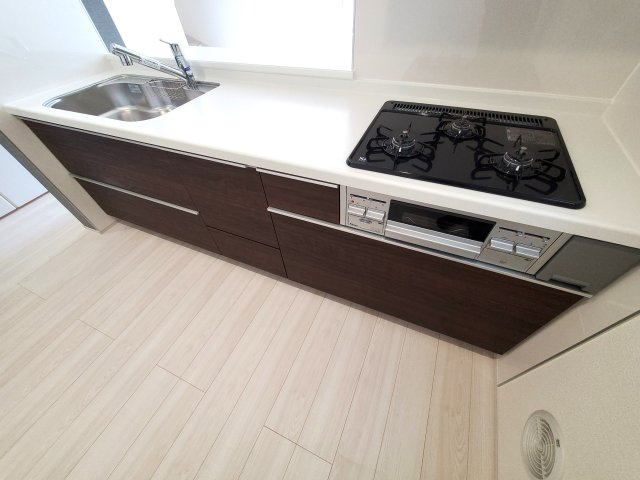 三郷市　鷹野1丁目　新築戸建　全1棟のキッチン|施工例です