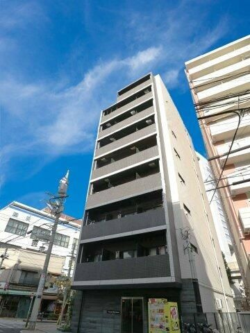 セジョリ王子駅前の外観