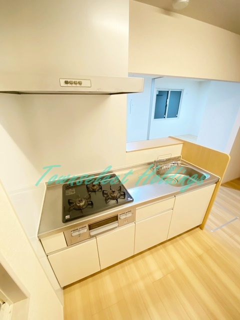 藤沢市辻堂西海岸１丁目のアパートのキッチン