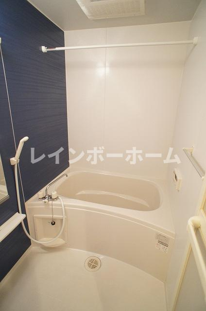 ブルーテルの浴室