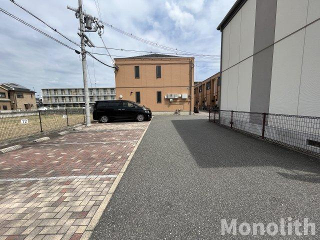 パルモ末広 の駐車場