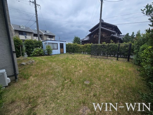 牟呂公文町貸家の庭