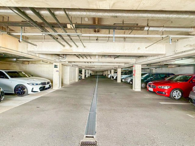 ハイツ東戸塚　2号棟　209号室の駐車場|駐車場の用意があります