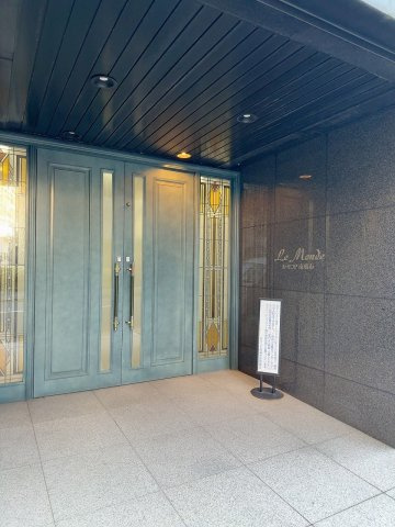 ルモンド南麻布のエントランス|ルモンド南麻布：ペットと暮らせるマンションです♪