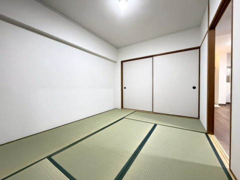 ローレルハイツ茨木総持寺2号棟の寝室
