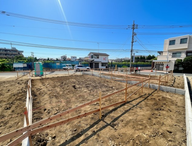 稲城市押立第６の前面道路含む現地写真