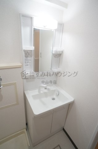 プリメゾン栄美寿の洗面所