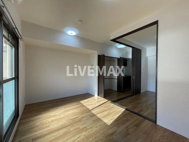 【居間・リビング】モエ・リングストーン