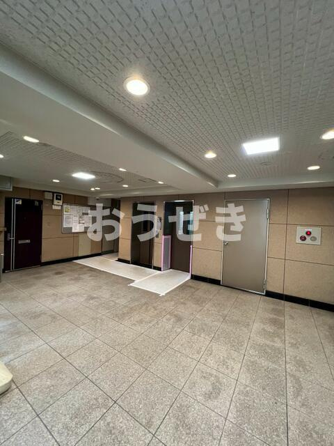 トーア川崎マンションのロビー