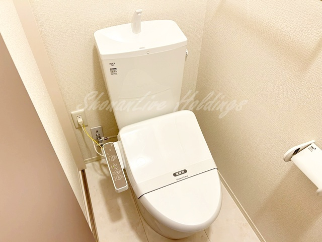 平塚市夕陽ケ丘のアパートのトイレ