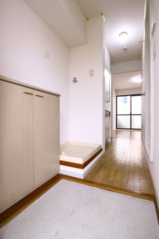 平成山手ハイツⅠの玄関